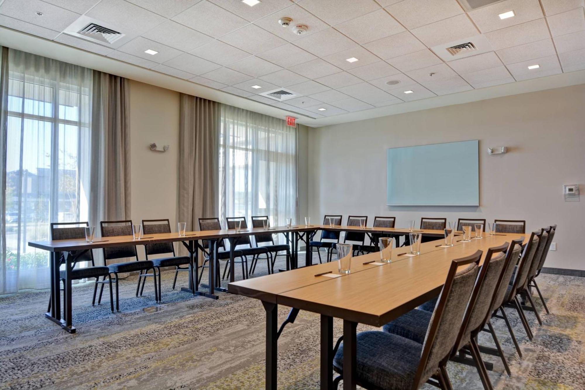 Courtyard By Marriott Jackson Madison Hotel Exterior photo